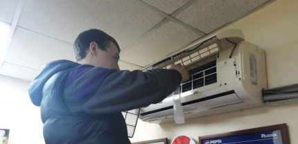 Onderhoud van airconditioning Lessar