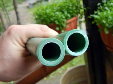 Flat cut of gluing pipes