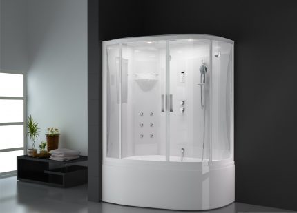 Rectangular enclosed shower