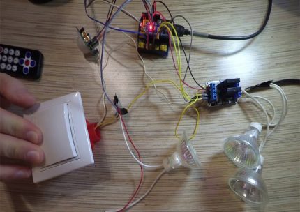 Zespół oświetlenia oparty na Arduino