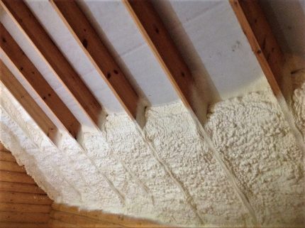 Sprayed polyurethane in the attic
