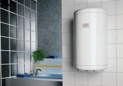 Mechanically controlled water heater