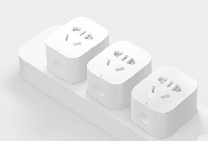 Wi-Fi power outlet