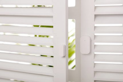 Senzori de deschidere pentru ferestre și uși