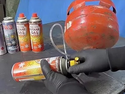 Kondensatavlopp för gasspray