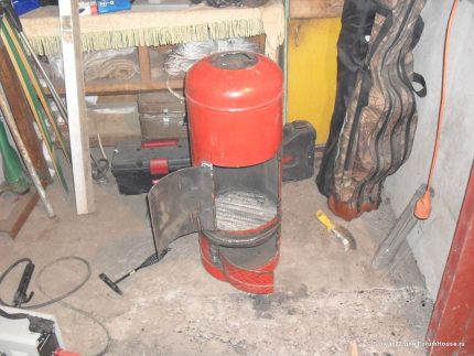 Potbelly stove from a cylinder