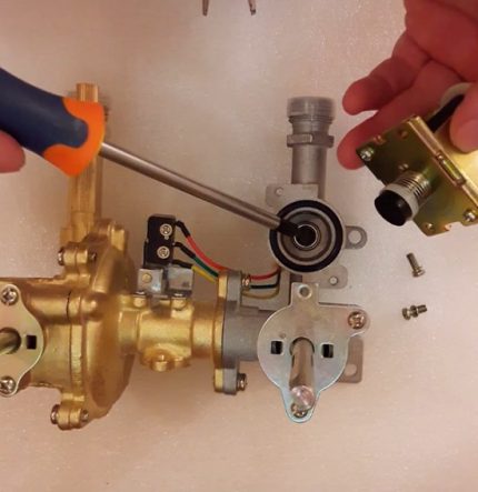 Dismantling the gas boiler valve (disassembly)