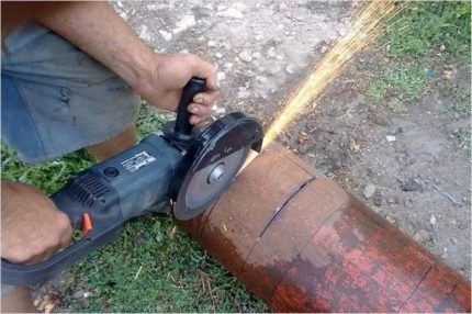 The correct location when working with a grinder