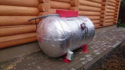 Ground gas tank insulation