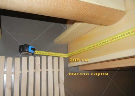 Înălțimea tavanului din baie