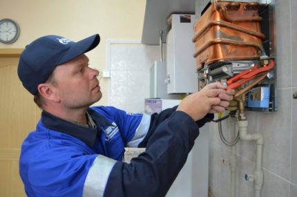 Wall-mounted gas boiler maintenance