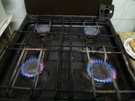Gass brenner for å varme opp rommet