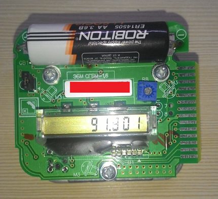 The main power supply of smart meter