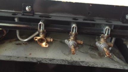 Gas stove taps