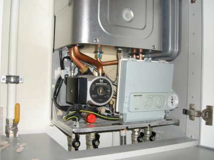 Gas boiler without protective cover