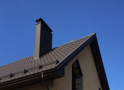 Cutie de conducte de ventilație pentru acoperiș