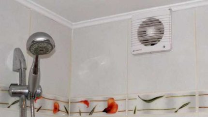 Ventilátor nad kúpeľom