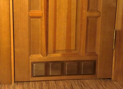 Door vents