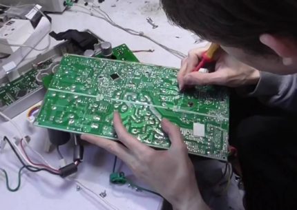 Replacing a control board in a split system