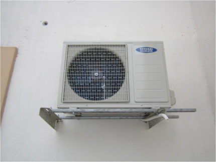 External block of the air conditioner General Climate