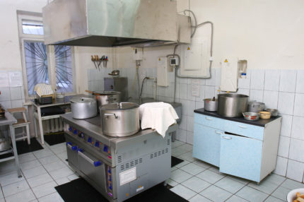 Kitchen with hood