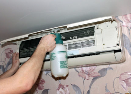 Tvätta luftkonditioneringsapparaten