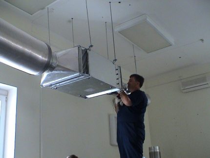 Instalación de un sistema de ventilación.
