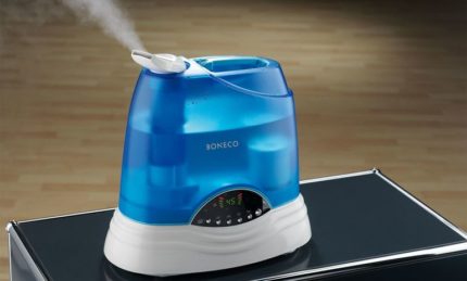 Steam humidifier operation